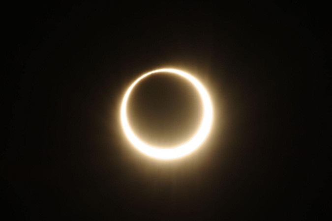 O anel de fogo se forma no clímax do eclipse -  (crédito: Getty Images)