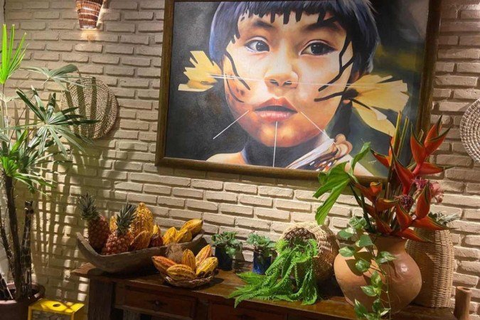 A arte local é muito valorizada em pousadas e restaurantes
