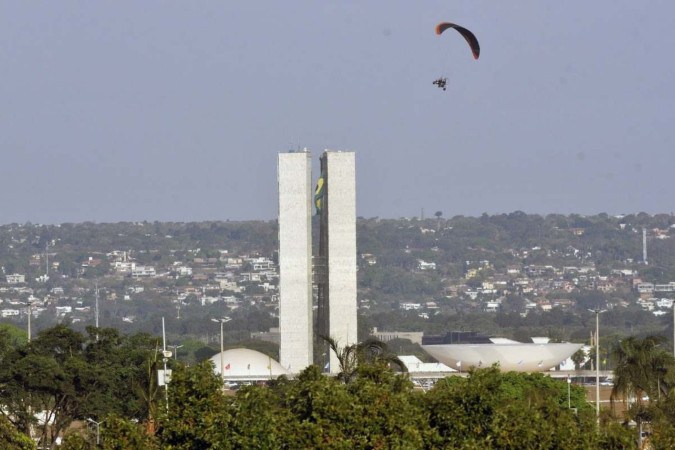 A batalha de gabinetes e tribunas agora ganha corpo entre congressistas e os ministros do Supremo Tribunal Federal (STF) -  (crédito:  Minervino Júnior/CB)