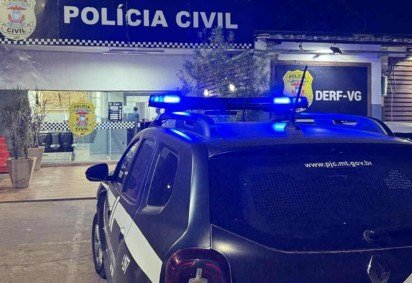 Em boletim de ocorrência registrado pelo próprio agente, ele alegou que o filho estaria sendo alvo de ameaças feitas por outros estudantes. O relato teria motivado sua ida à universidade. -  (crédito: Reprodução/Polícia Civil de Mato Grosso) -Em boletim de ocorrência registrado pelo próprio agente, ele alegou que o filho estaria sendo alvo de ameaças feitas por outros estudantes. O relato teria motivado sua ida à universidade. -  (crédito: Reprodução/Polícia Civil de Mato Grosso)