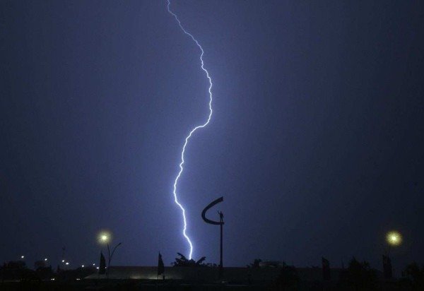 Ed Alves/CB/D.A Press