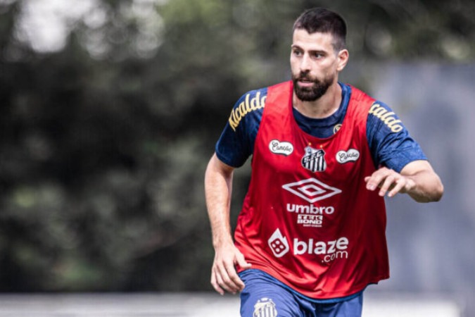 Luan Peres em jogo treino contra o SÃ£o Bernardo -  (crédito: Raul Barretta/SantosFC)