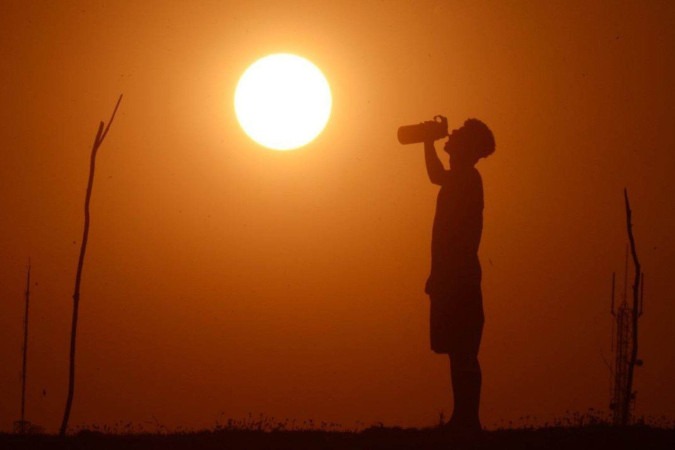 Além da baixa umidade, DF atravessa onda de calor com altas temperaturas registradas na semana -  (crédito:  Ed Alves/CB/D.A Press. )