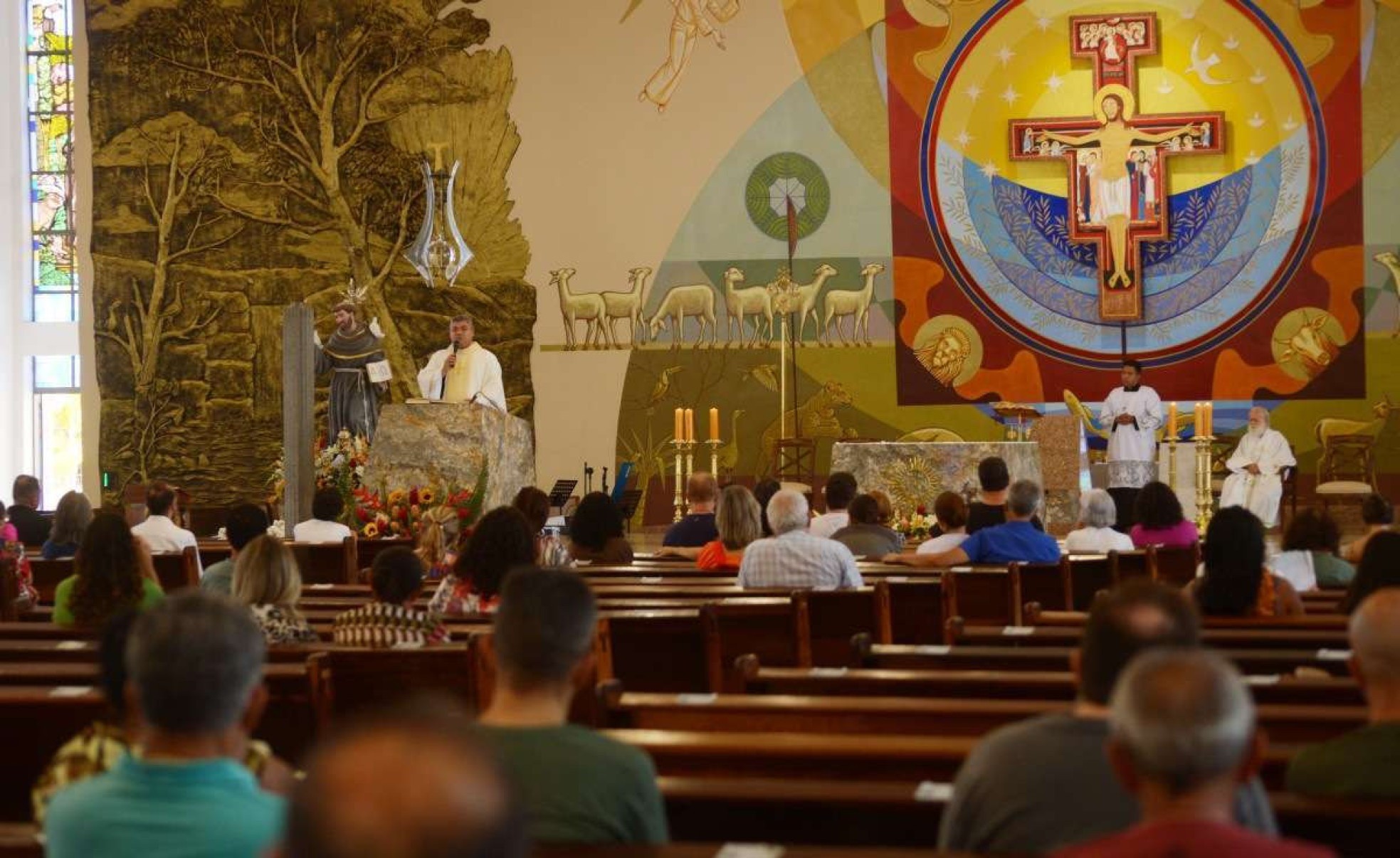 Missa em celebração ao dia de São Francisco de Assis