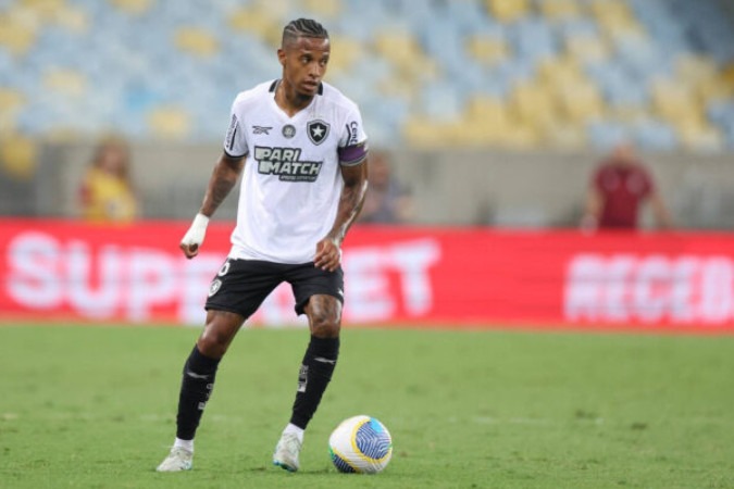  Tche Tche. Fluminense x Botafogo pelo Campeonato Brasileiro no Estadio Maracana. 21 de Setembro de 2024, Rio de Janeiro, RJ, Brasil. Foto: Vitor Silva/Botafogo. .Imagem protegida pela Lei do Direito Autoral N.. 9.610, DE 19 DE FEVEREIRO DE 1998. Sendo proibido qualquer uso comercial, remunerado e manipulacao/alteracao da obra..
     -  (crédito:  Vitor_Silva)