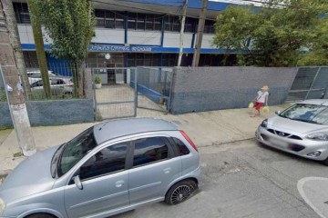 Equipe de segurança da Presidência da República teve carro roubado, durante a tarde desta sexta-feira (4/10), em frente à escola em que Lula irá votar este domingo, em São Bernardo do Campo -  (crédito: Reprodução/Google Street View)