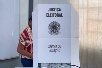 Eleitores começaram a votar já nas primeiras horas da manhã  -  (crédito: Cadu Ibarra/ CB. DAPress)