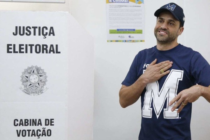 O ex-coach não revelou os partidos com os quais tem dialogado, mas um aliado próximo afirmou, sob anonimato, que ele mantém conversas com Antônio Rueda, presidente nacional do União Brasil -  (crédito: Miguel SCHINCARIOL/AFP)