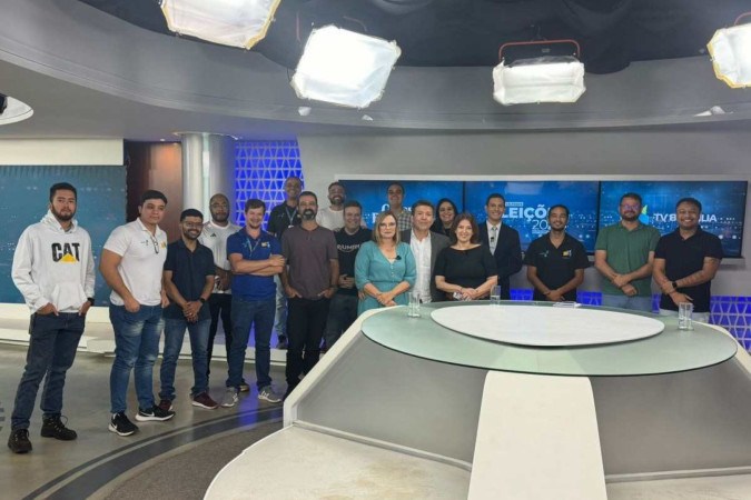 Profissionais do Correio e da TV Brasília no estúdio: jornalismo em tempo real e projeções para o cenário eleitoral de 2026  -  (crédito:  Ana Dubeux/CB/D.A Press)