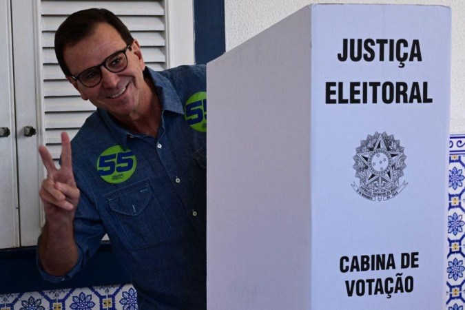 Eduardo Paes é reeleito no Rio; confira todos os prefeitos já confirmados no 1º turno nas capitais -  (crédito: BBC Geral)