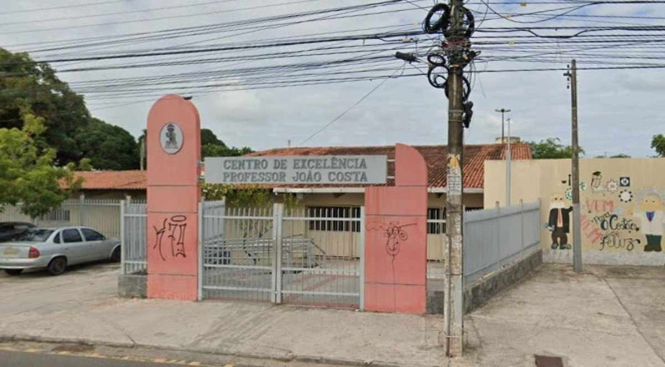 Mulher é esfaqueada dentro de local de votação em Aracaju 