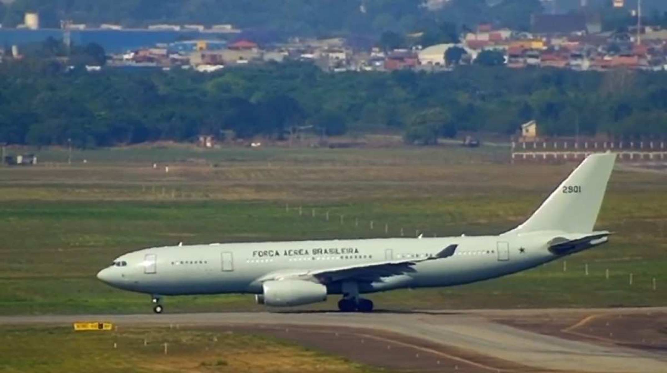 Avião da FAB volta ao Líbano em busca de brasileiros e com doação de insumos