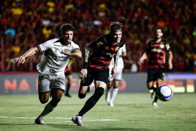 Rubro-Negros do Sport vencem Ceará no retorno dos jogos na Ilha do Retiro -  (crédito: Foto: Paulo Paiva / Sport Recife)