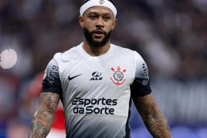 Boa parte dos vencimentos de Memphis Depay é pago pela patrocinadora - (crédito: Foto: Rodrigo Coca/Agência Corinthians) Boa parte dos vencimentos de Memphis Depay é pago pela patrocinadora - (crédito: Foto: Rodrigo Coca/Agência Corinthians)