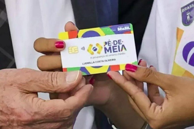 Poupança educacional: o Pé-de-Meia é uma iniciativa voltada para incentivar a permanência de estudantes de baixa renda no ensino médio - (crédito: divulgação) Poupança educacional: o Pé-de-Meia é uma iniciativa voltada para incentivar a permanência de estudantes de baixa renda no ensino médio - (crédito: divulgação)