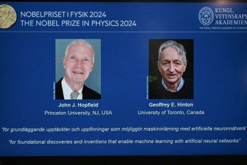 Os ganhadores do Prêmio Nobel de Física de 2024: o físico norte-americano John J Hopfield e o cientista da computação e psicólogo cognitivo canadense-britânico Geoffrey E Hinton       -  (crédito: JONATHAN NACKSTRAND / AFP)