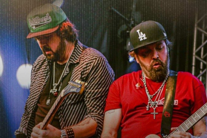 Marcão Britto e Thiago Castanho tocam Charlie Brown Jr. -  (crédito: Divulgação/A-Show Experience)