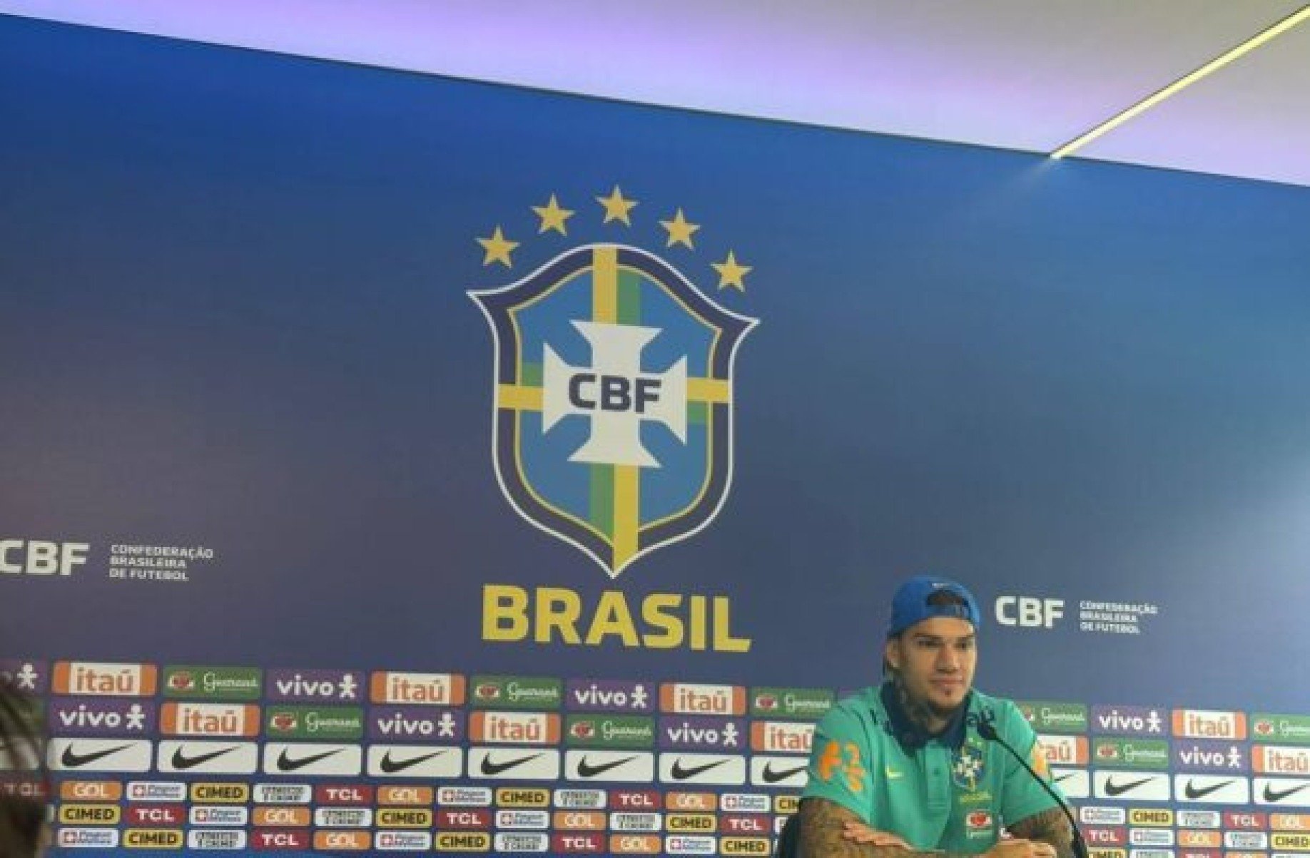 Ederson será titular contra o Chile - (crédito: Foto: Felipe Camin / Jogada10) Ederson será titular contra o Chile - (crédito: Foto: Felipe Camin / Jogada10)