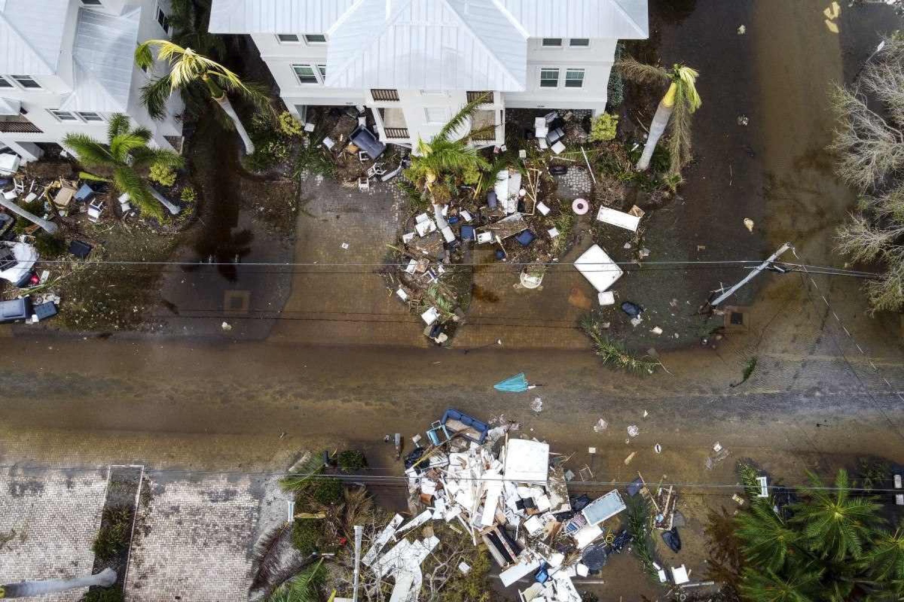 Após deixar 14 mortos, furacão Milton perde força e vira ciclone pós-tropical