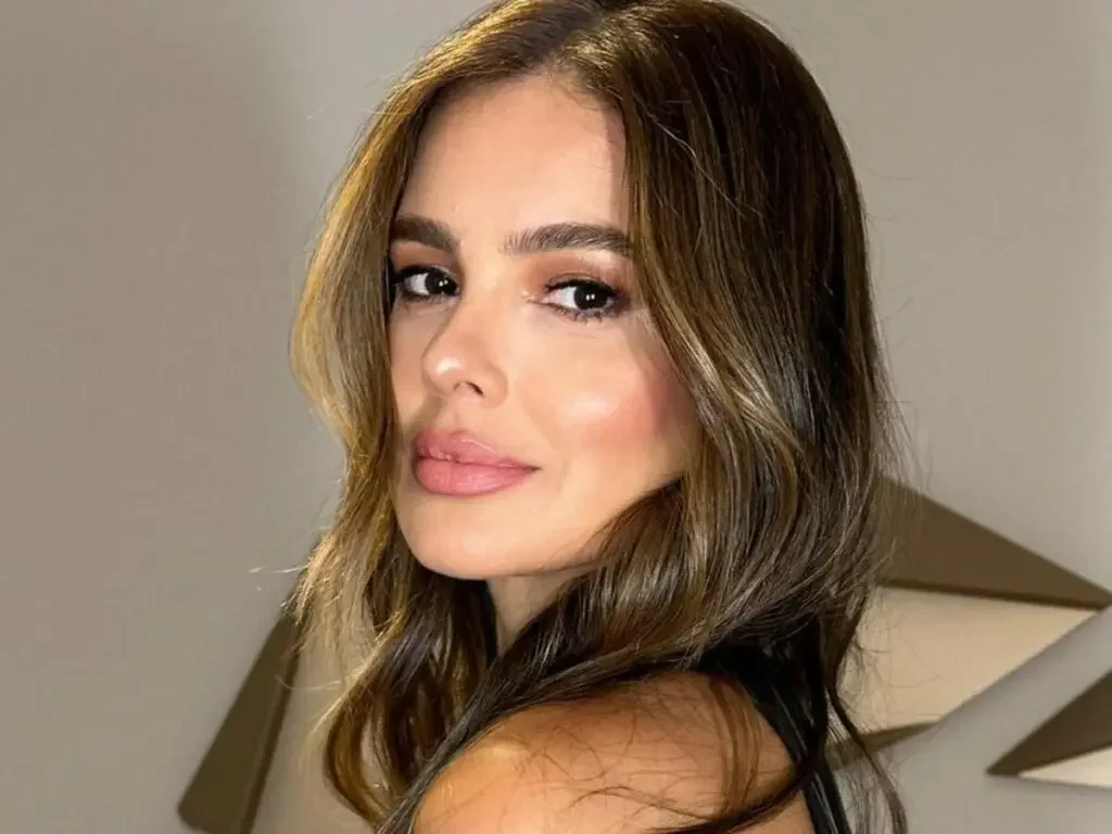 Reprodução/Instagram/@veraviel
