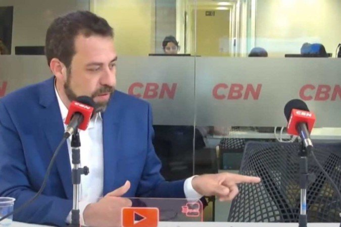 Sem Nunes, Boulos participa de debate na rádio CBN - (crédito: Reprodução/Youtube) Sem Nunes, Boulos participa de debate na rádio CBN - (crédito: Reprodução/Youtube)