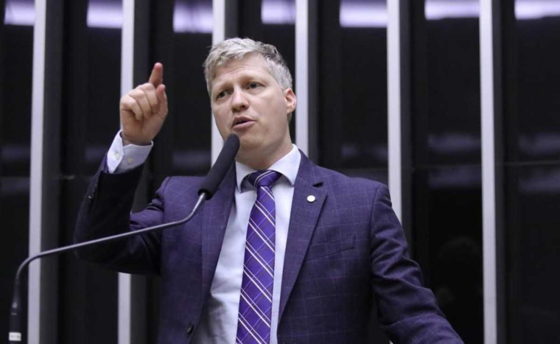 Políticos do Novo protestam ao TCU contra pagamentos de auxílios à AGU