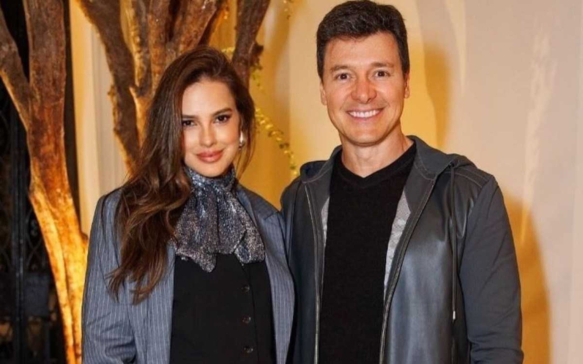 Vera Viel, esposa de Rodrigo Faro, fará cirurgia para tirar tumor raro