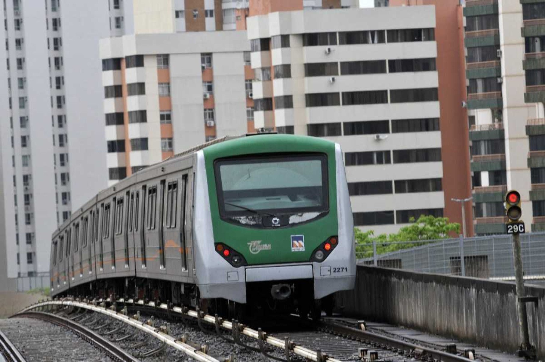 Estações do Metrô-DF são fechadas por causa da chuva, nesta quinta (19/12)