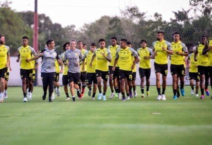 Filipe Luís tem semana completa para se preparar para o clássico -  (crédito: Foto: Marcelo Cortes/Flamengo)