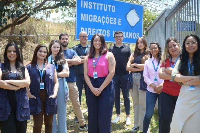 Equipe do IMDF celebra o reconhecimento. Ludmylla Almeida (C) é a gerente de integração do instituto -  (crédito: Ed Alves/CB/D.A Press)