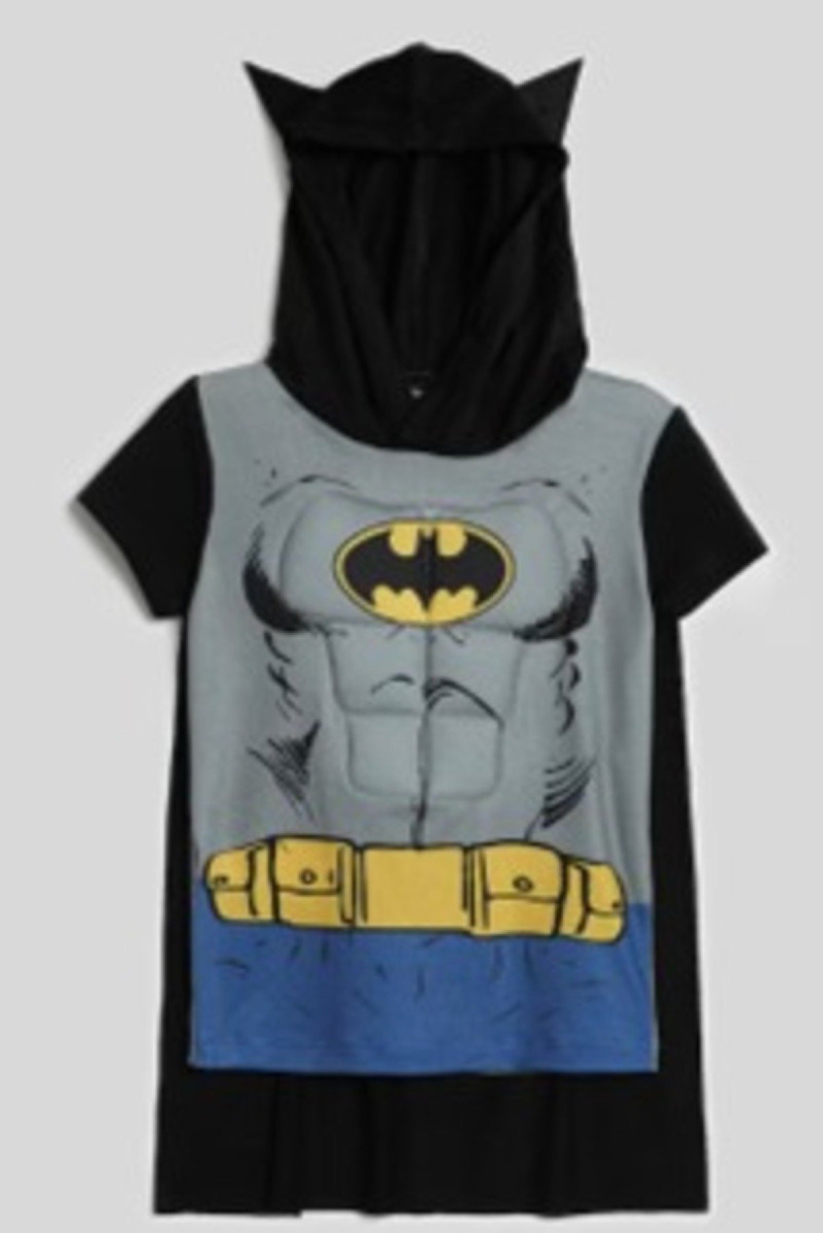 Camiseta Batman com capuz, disponível nas lojas Riachuelo (R$ 69,90)