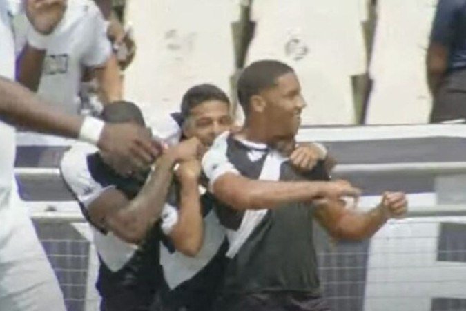 Léo Jacó celebra o seu gol. Vasco vence Flamengo e é campeão carioca Sub-20 - (crédito: Reprodução Vasco TV) Léo Jacó celebra o seu gol. Vasco vence Flamengo e é campeão carioca Sub-20 - (crédito: Reprodução Vasco TV)