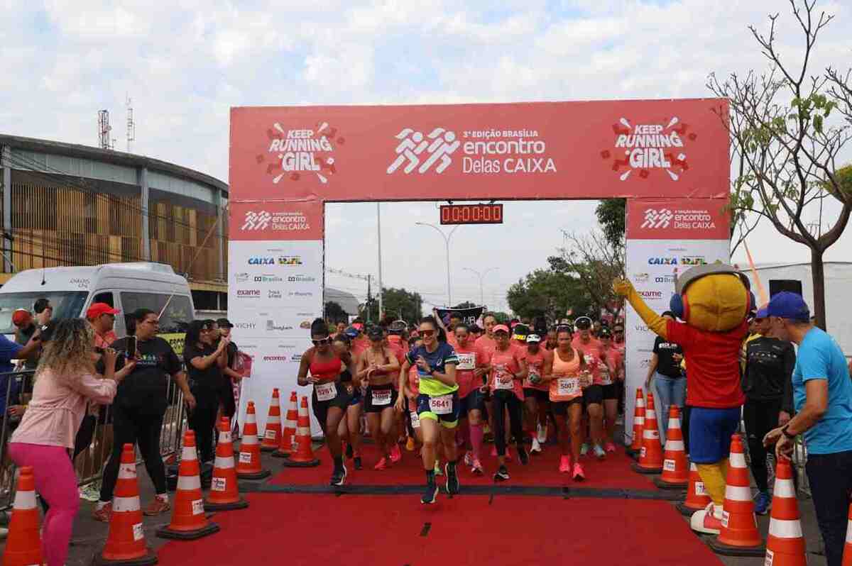 Terceira edição da corrida Encontro delas Caixa, que contou com 1,2 mil mulheres inscritas e acontece no Lago Sul