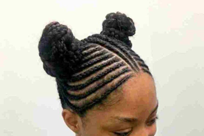 O Space buns é um penteado com uma estética despojada 