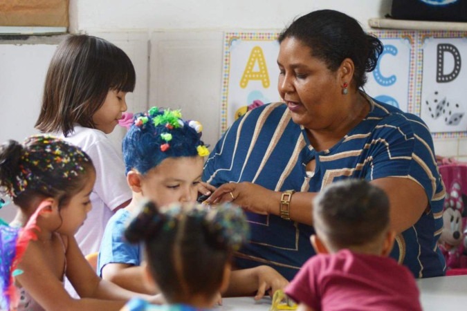 Geilsa Brito acolhe as crianças como se fossem seus filhos