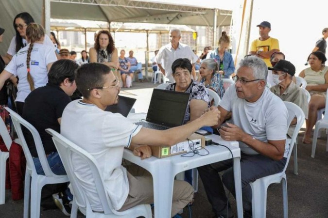 Criado em agosto, o Saúde Mais Perto do Cidadão já realizou 75 mil atendimentos nas áreas de clínica médica, nutrição, psicologia, serviço social, ginecologia, nefrologia, cardiologia, endocrinologia, urologia e mastologia, além de exames de eletrocardiograma, mamografia, ultrassonografia e oftalmologia -  (crédito: Geovana Albuquerque/Agência Brasília)