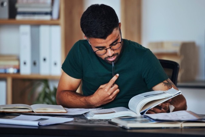 A reta final antes do exame é um período primordial da trajetória de estudos e deve ser organizada (Imagem: PeopleImages.com - Yuri A | Shutterstock) -  (crédito: EdiCase)