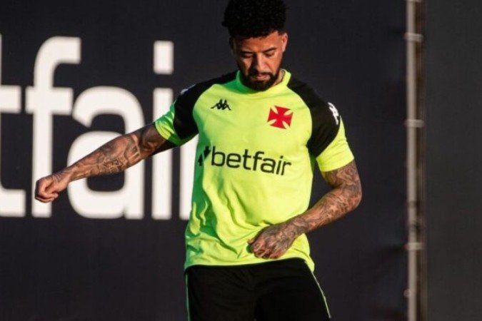Paulinho está de volta aos treinos no Vasco - (crédito: Foto: Leandro Amorim/Vasco) Paulinho está de volta aos treinos no Vasco - (crédito: Foto: Leandro Amorim/Vasco)