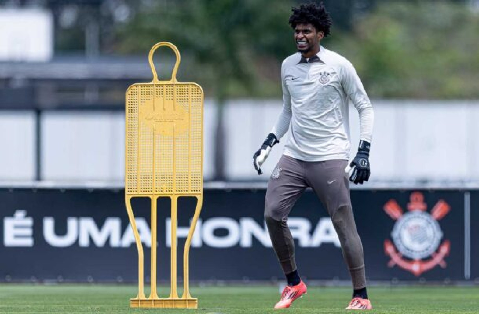 Corinthians vai novamente pagar multa para ter Hugo contra o Flamengo -  (crédito: Foto: Rodrigo Coca/Agência Corinthians)