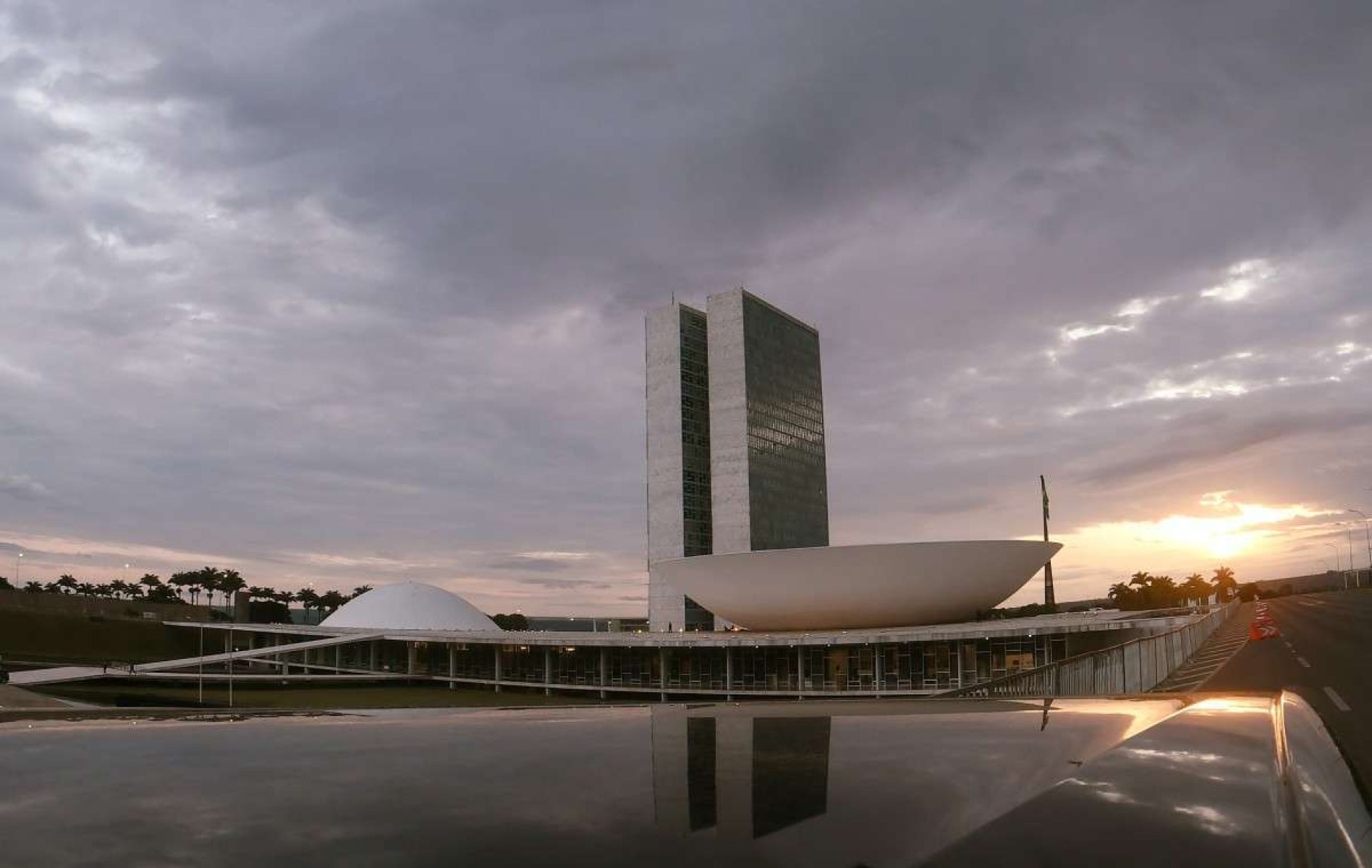 Sexta-feira será de pancadas de chuva e temperaturas mais amenas no DF