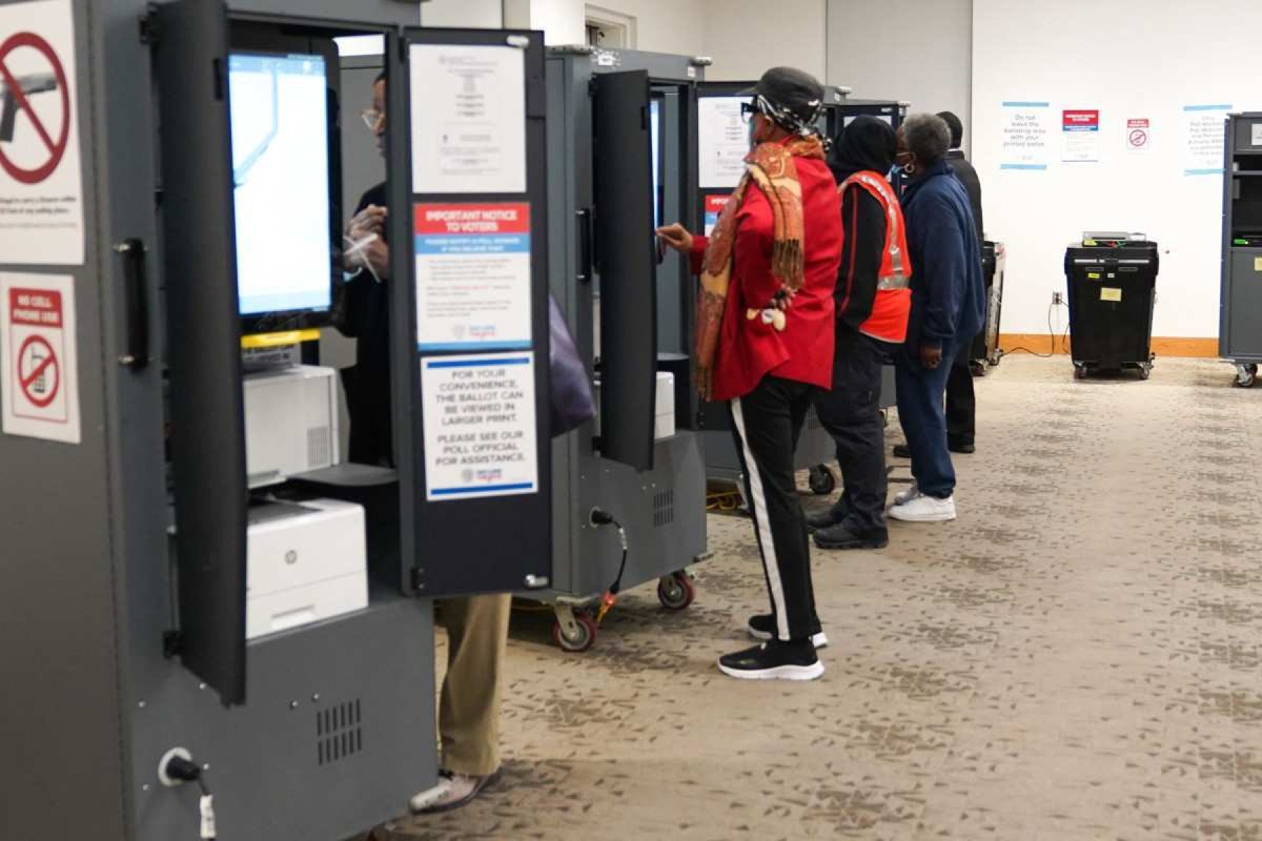 Votação nos Estados Unidos começa com empolgação na Geórgia