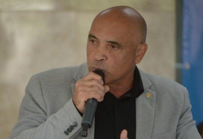  15/10/2024 Credito: Ed Alves/CB/DA.Press. Cidades. Privatização da Rodoviaria. Governandor Ibaneis Rocha assina Contrato de Concessão. Na foto o Detudo Distrital e presidente da CLDF  Wellington Luis.  -  (crédito:  Ed Alves/CB/DA.Press) - 15/10/2024 Credito: Ed Alves/CB/DA.Press. Cidades. Privatização da Rodoviaria. Governandor Ibaneis Rocha assina Contrato de Concessão. Na foto o Detudo Distrital e presidente da CLDF  Wellington Luis.  -  (crédito:  Ed Alves/CB/DA.Press)