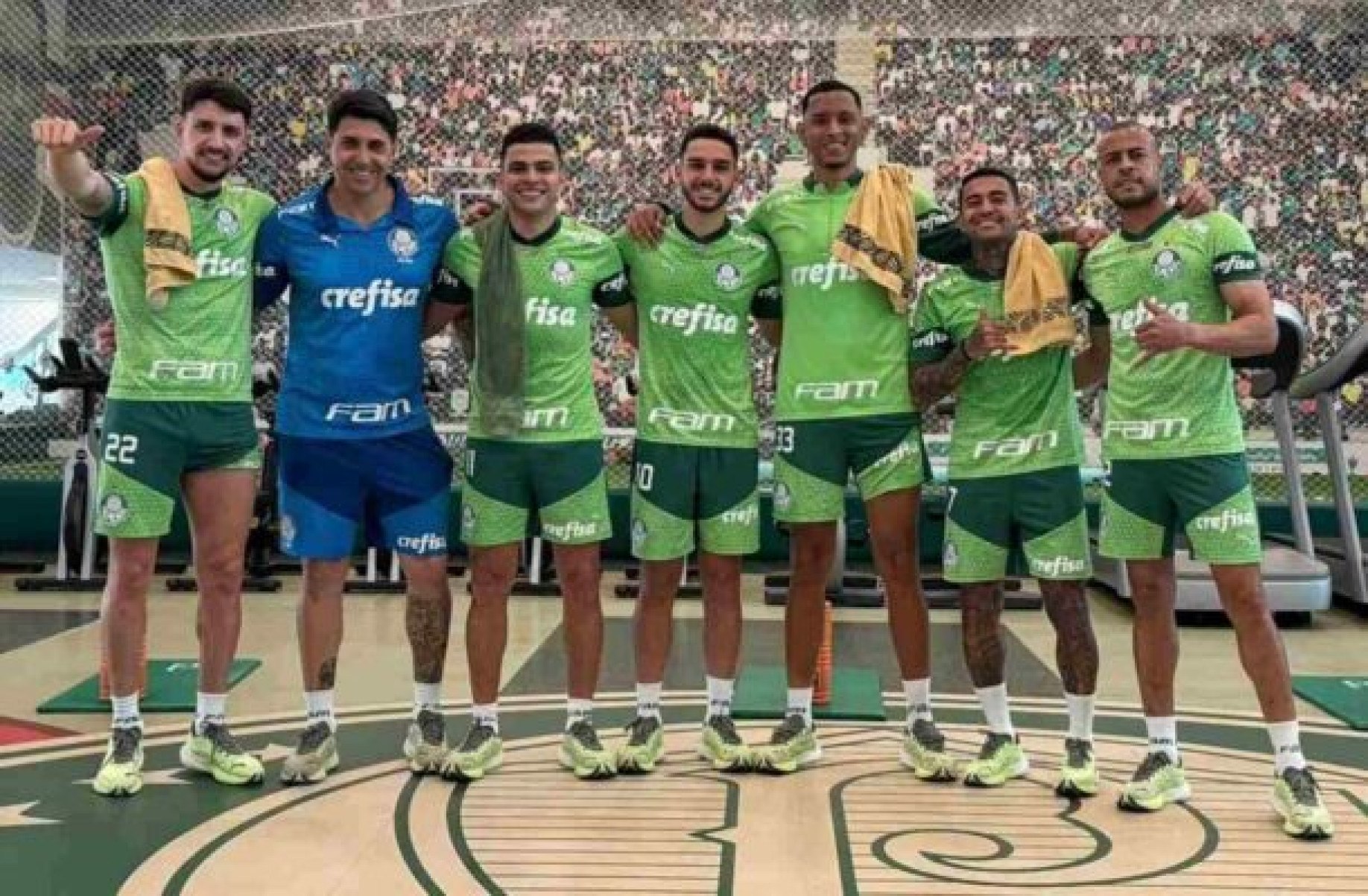 Dudu treina junto com os atletas lesionados do Palmeiras -  (crédito: Foto: Instagram @7_dudu)