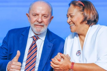 Lula e Fátima Bezerra, governadora do Rio Grande do Norte, durante anúncio de investimentos nesta quarta-feira (16/10).
 -  (crédito:  Ricardo Stuckert / PR)