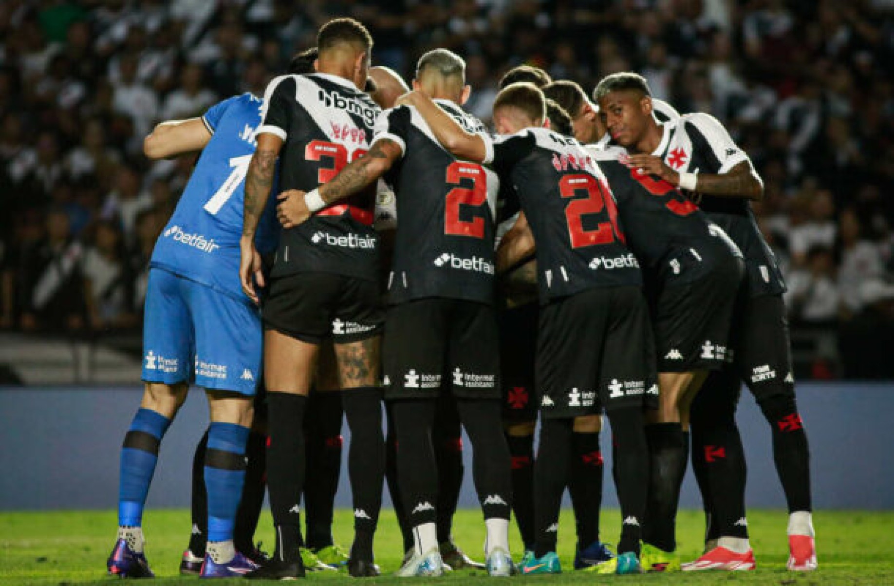 Vasco tem seis pendurados para jogo contra o São Paulo