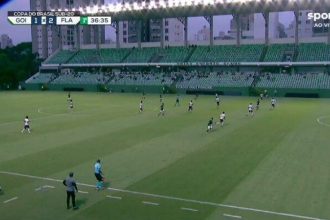 Flamengo chegou a estar em vantagem no placar, mas perdeu para o Goiás - (crédito: Reprodução/SporTV) Flamengo chegou a estar em vantagem no placar, mas perdeu para o Goiás - (crédito: Reprodução/SporTV)