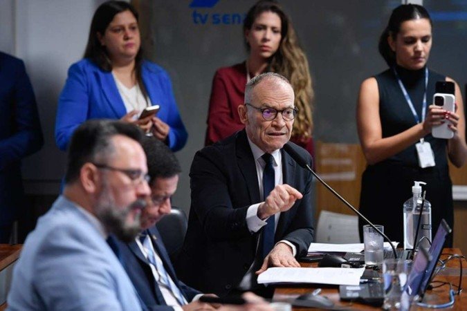 O senador Fabiano Contarato (PT-ES) afirma ter criado o projeto para proteger o adolescente, o agente e de seus familiares O senador Fabiano Contarato (PT-ES) afirma ter criado o projeto para proteger o adolescente, o agente e de seus familiares