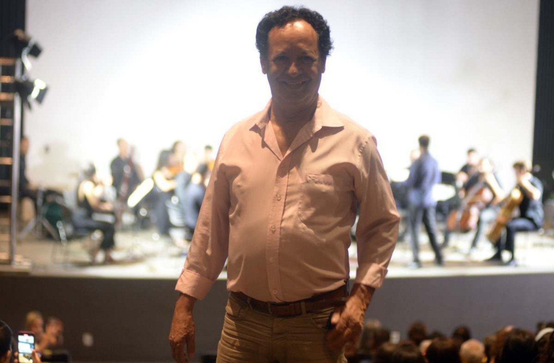  17/10/2024 Credito: Ed Alves/CB/DA.Press. Cidades. Projeto concerto nas Escola no Museu da Republica - Apresentação da Orquestra Filarmonica de Brasilia. Na foto Doner Cavalcante. 