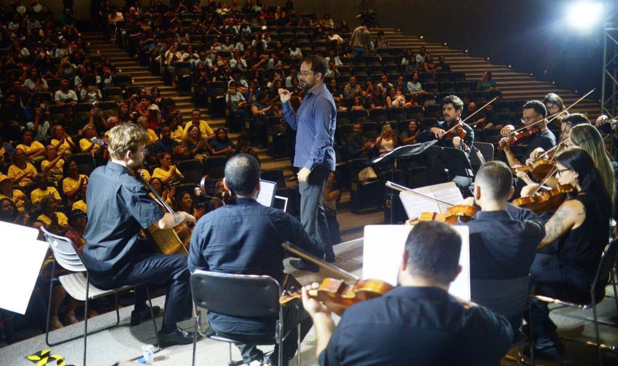 17/10/2024 Credito: Ed Alves/CB/DA.Press. Cidades. Projeto concerto nas Escola no Museu da Republica - Apresentação da Orquestra Filarmonica de Brasilia. 