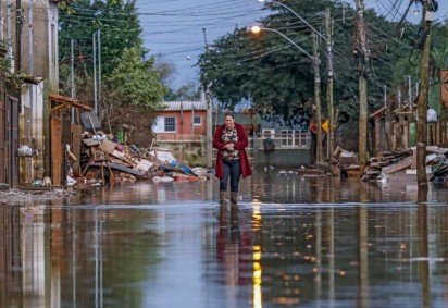 Entre 2020 e 2023, o país registrou 7.539 desastres climáticos causados por chuvas, -  (crédito: Bruno Peres/Agência Brasil) -Entre 2020 e 2023, o país registrou 7.539 desastres climáticos causados por chuvas, -  (crédito: Bruno Peres/Agência Brasil)